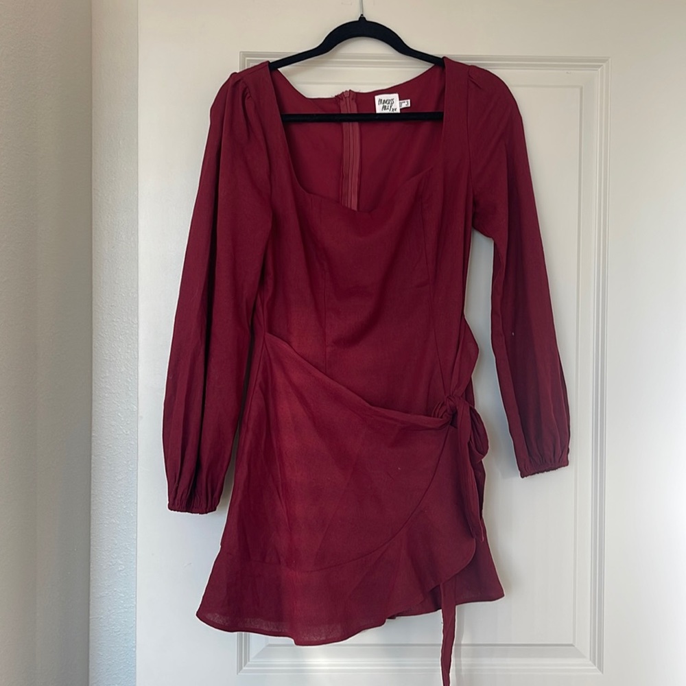 Princess Polly size 8 red mini dress. Never worn- no tags